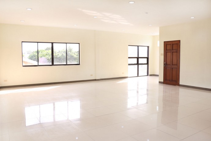 for-rent-penthouse-3rd-floor-cebu-city-big-4